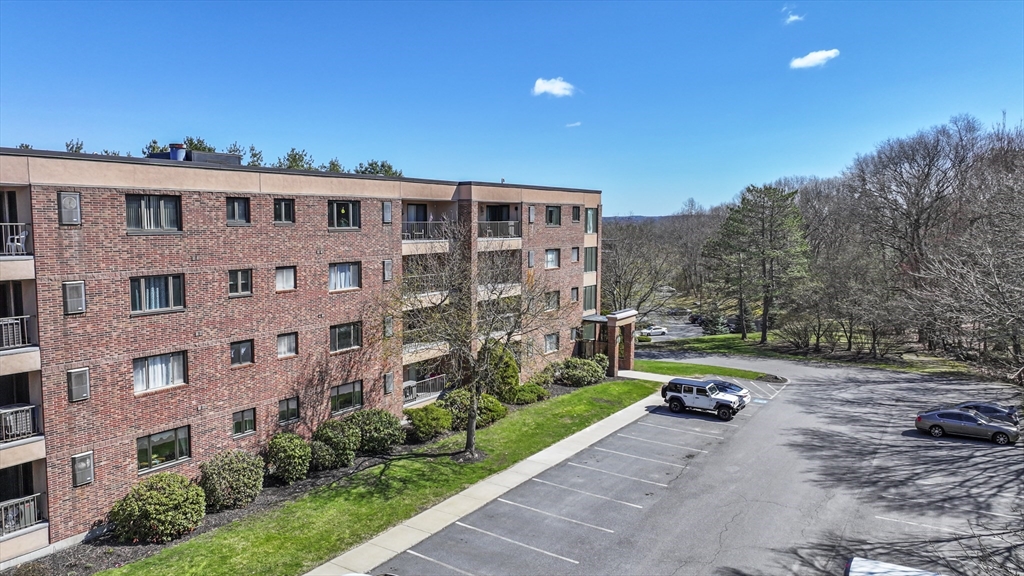 11 Ledgewood Way 1