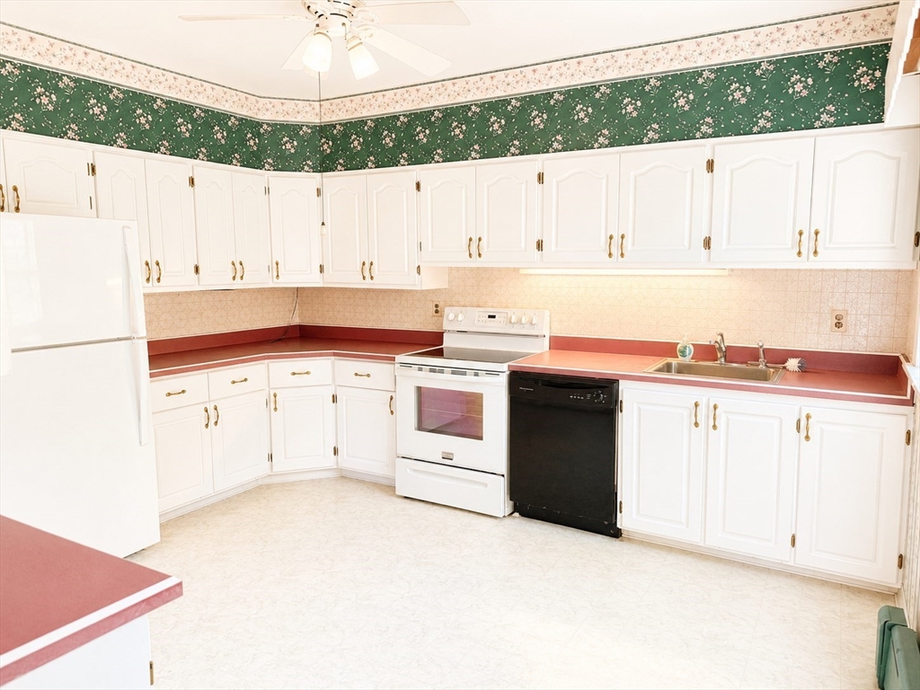 36 Plummer Ave