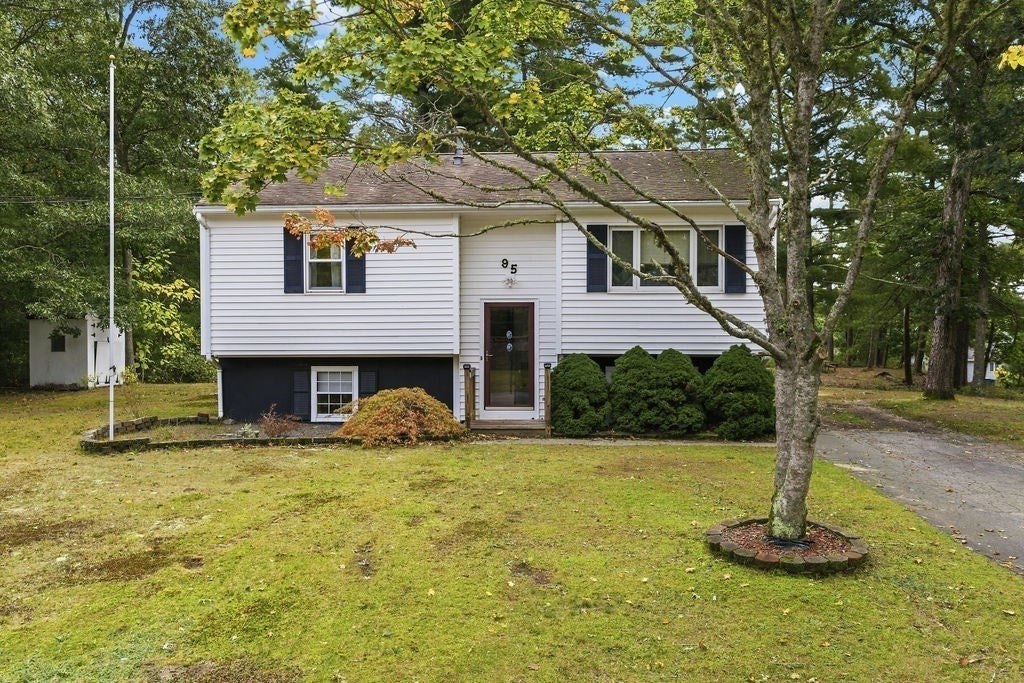 95 Mayflower Ln, Wareham, MA, 95 Mayflower Ln, Wareham, MA Photo #1
