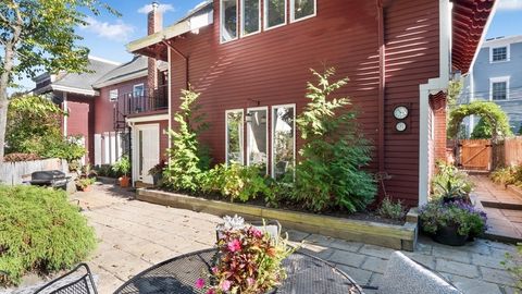 4 Coffin Court Newburyport MA 01950