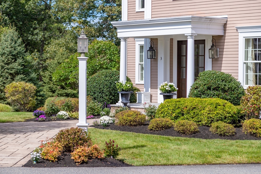 3 Woolsack Drive