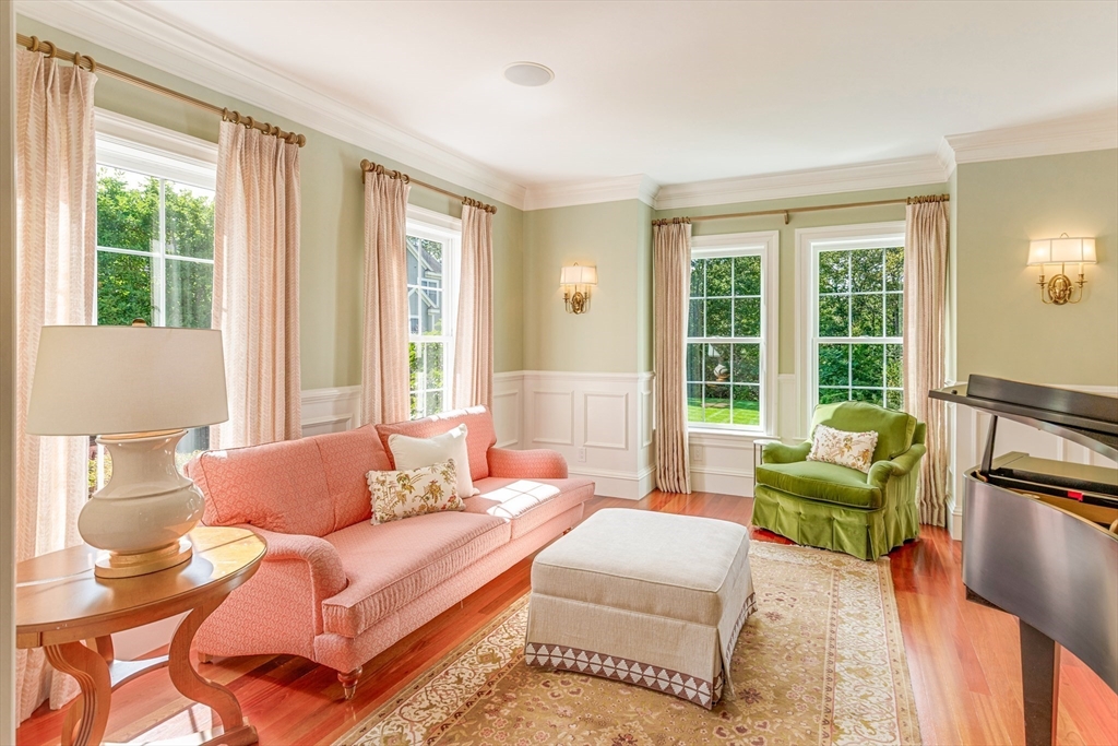3 Woolsack Drive