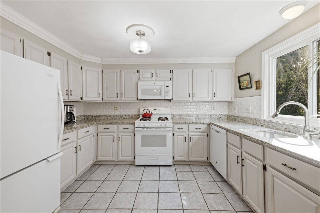 21 Jefferey Ln #21, Haverhill, MA, 21 Jefferey Ln #21, Haverhill, MA Photo #13