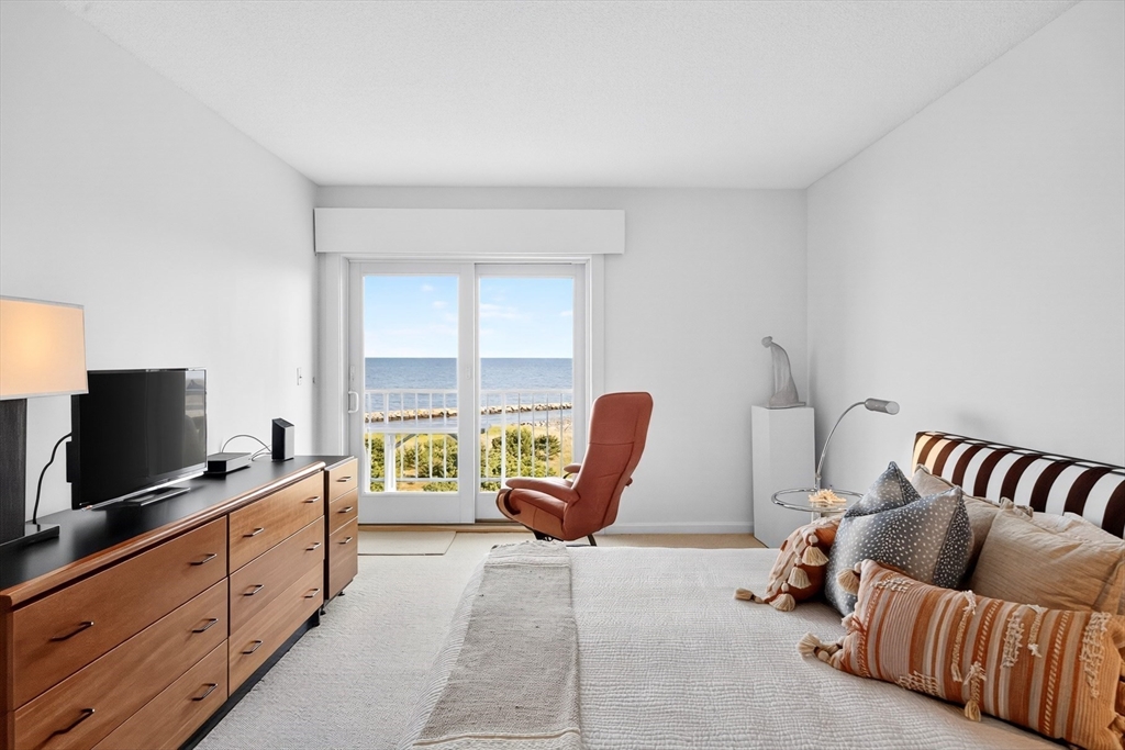 Harwich, Massachusetts 02671, United States, 2 Bedrooms Bedrooms, ,2 BathroomsBathrooms,Residential,Active,191877