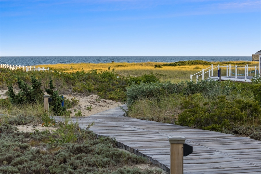 Harwich, Massachusetts 02671, United States, 2 Bedrooms Bedrooms, ,2 BathroomsBathrooms,Residential,Active,191877