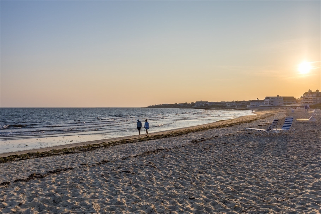 Harwich, Massachusetts 02671, United States, 2 Bedrooms Bedrooms, ,2 BathroomsBathrooms,Residential,Active,191877