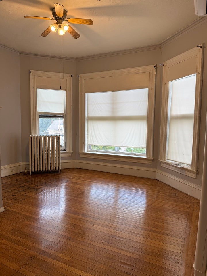 Photo 1 of 5 — 187 Brightman St 2W, Fall River, MA 02720