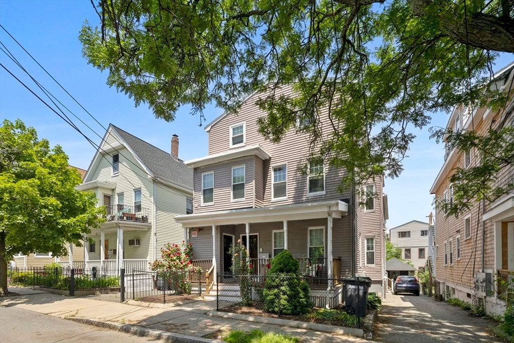 43 Derby St #A, Somerville, MA Photo #14