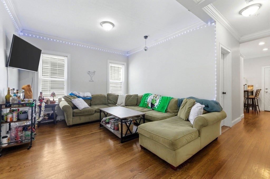 43 Derby St #A, Somerville, MA Photo #4