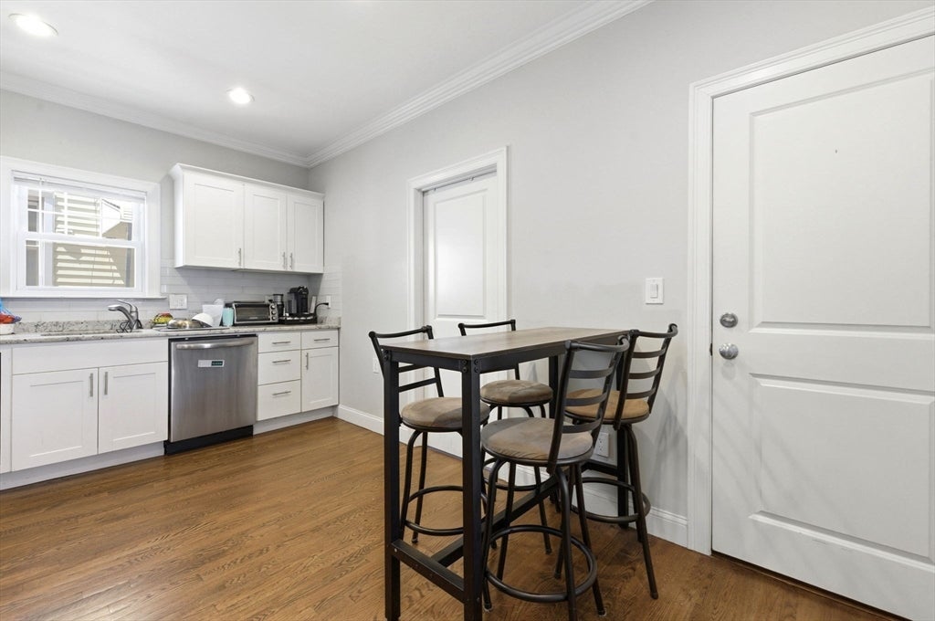 43 Derby St #A, Somerville, MA Photo #2