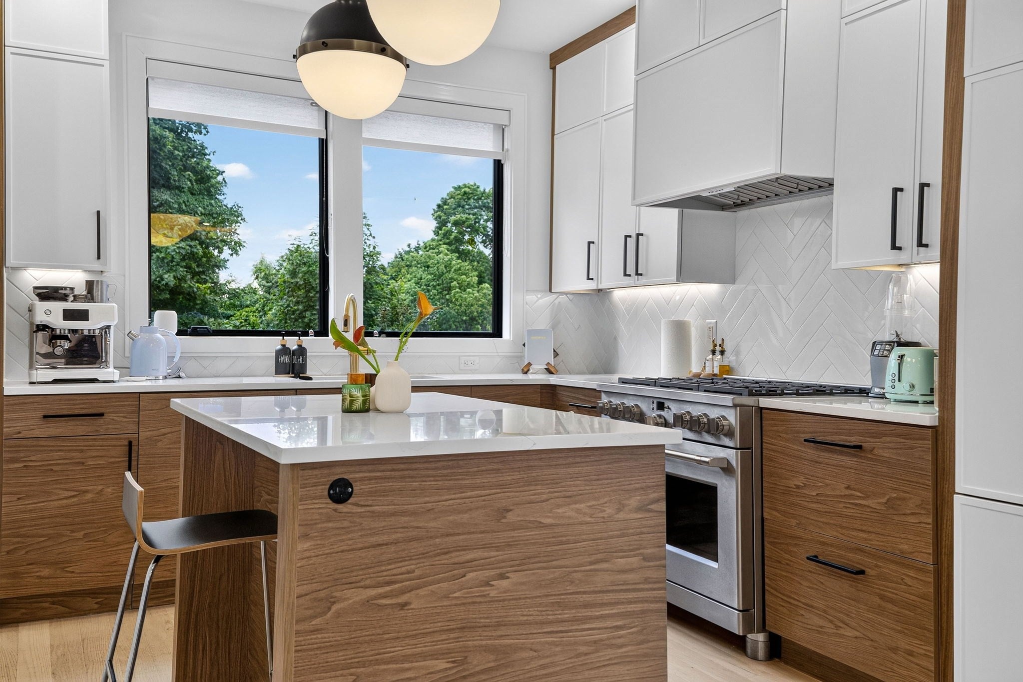906-908 Chestnut Street #906, Newton, MA, 906-908 Chestnut Street #906, Newton, MA Photo #4