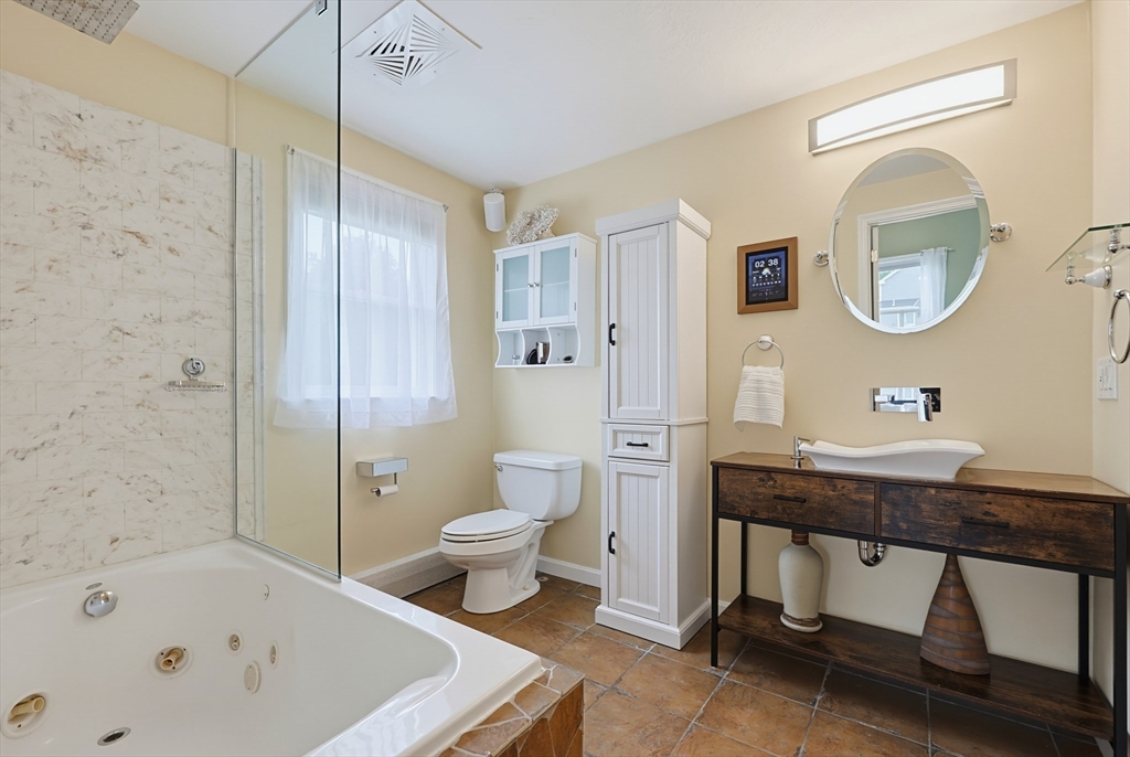 460 Richardson Ave, Attleboro, MA Photo #19