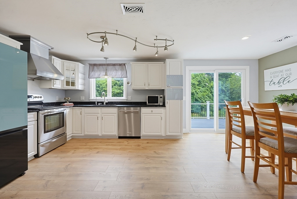 460 Richardson Ave, Attleboro, MA Photo #5