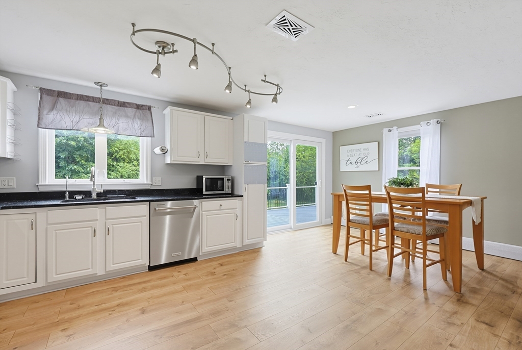 460 Richardson Ave, Attleboro, MA Photo #6