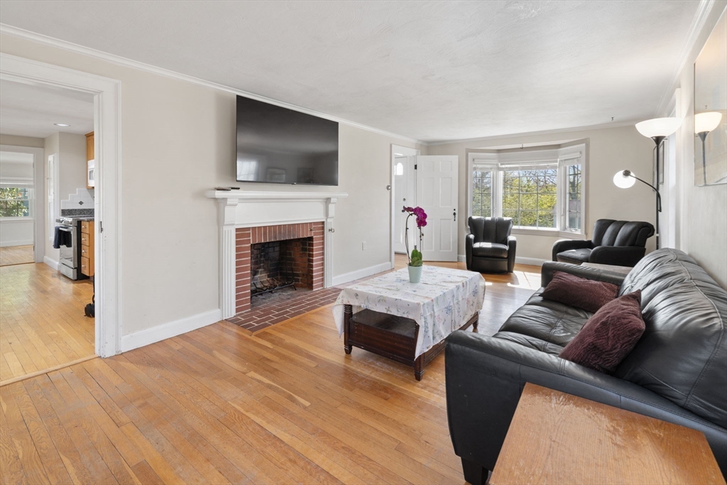 64 Gayland Rd