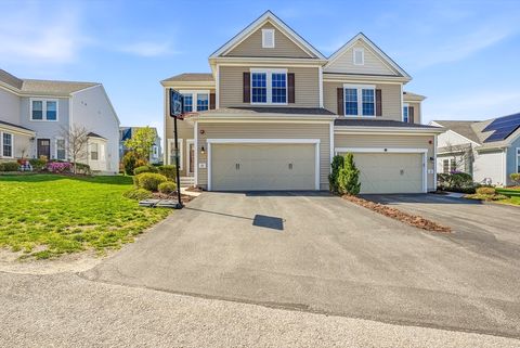 Photo of 25 Spruce St #25, Hopkinton, MA 01748 (MLS # 73509961)