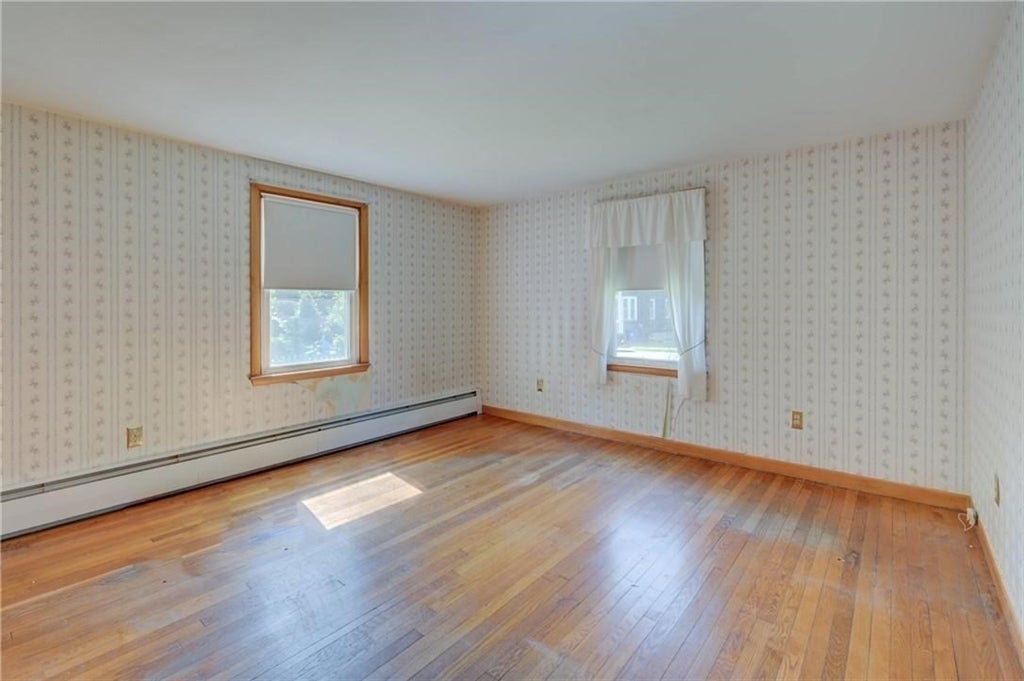 26 Central Ave