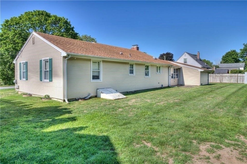 26 Central Ave, Warren, RI, 26 Central Ave, Warren, RI Photo #16