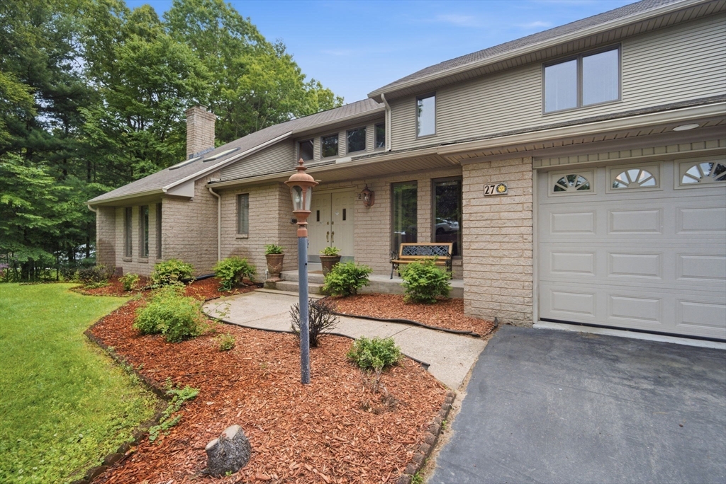 27 Lady Slipper Cir