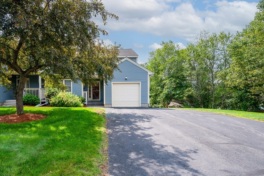 90 Sturbridge Hills Rd 90