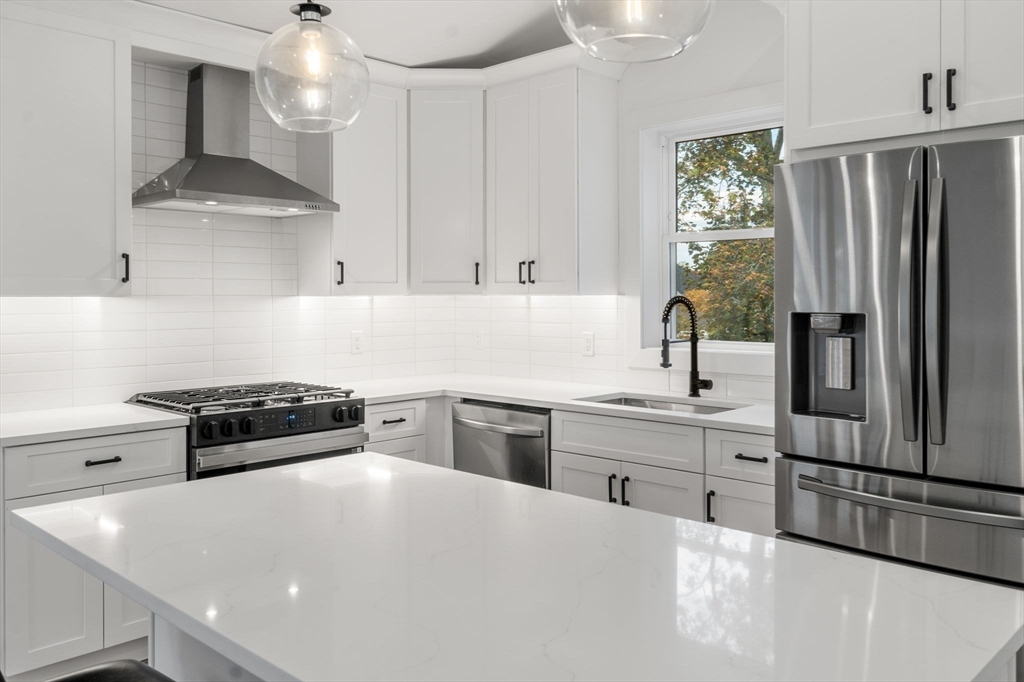 43-45 Wellington St 3