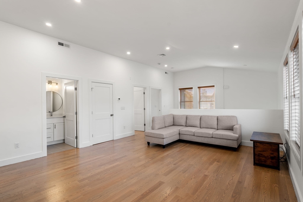 43-45 Wellington St #3, Waltham, MA Photo #14