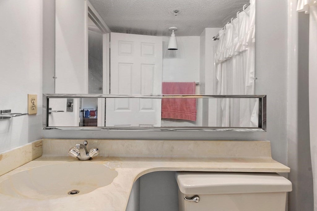 250 Hammond Pond Parkway 1611S, Newton, MA Photo #9