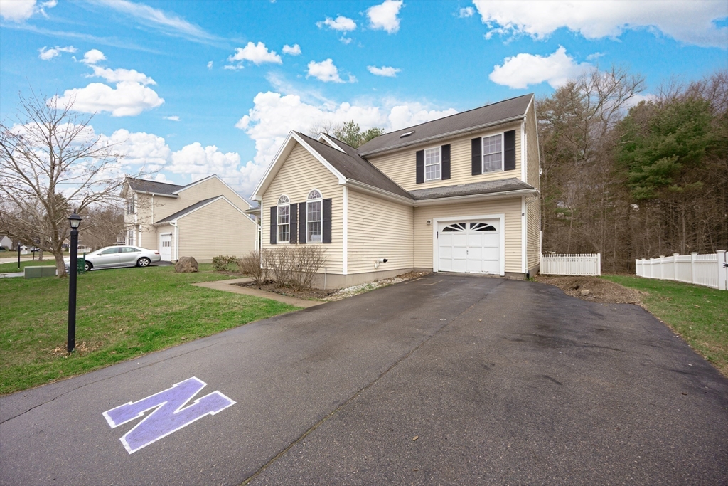 8 Goldenwood Dr 8