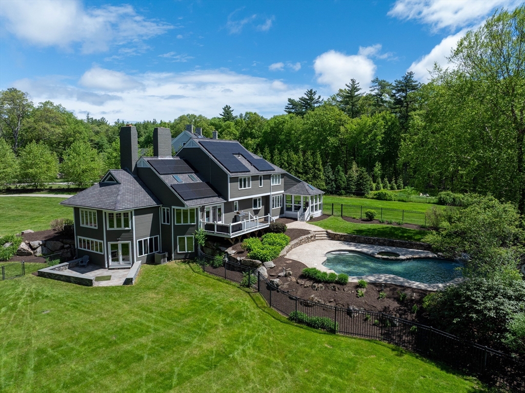 121 Pond St