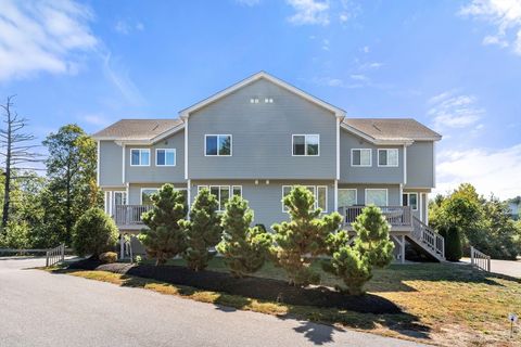 501 Old Bridge Lane 501 Bellingham MA 02019