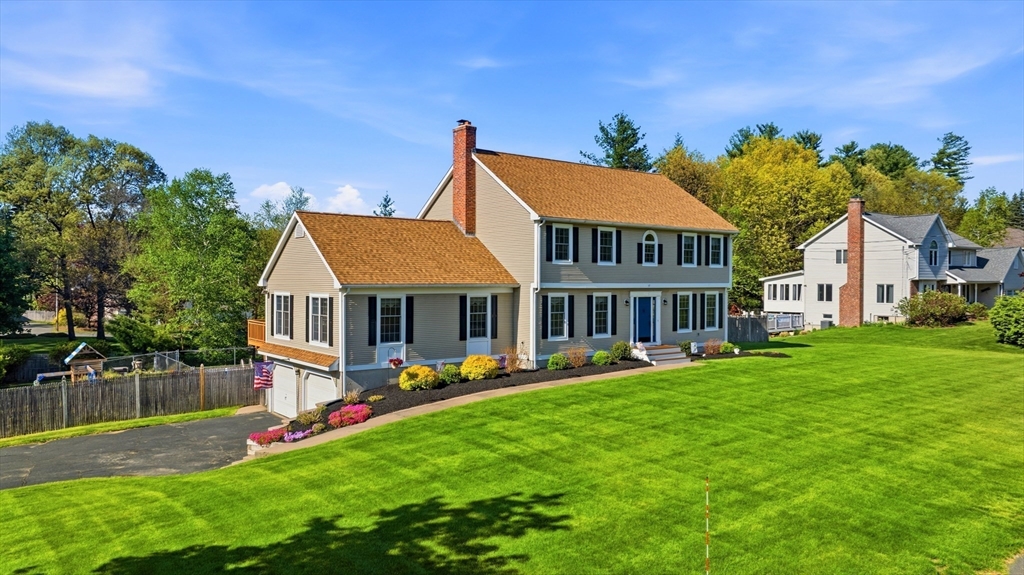 17 Wildflower Cir, Westfield, MA Photo #3