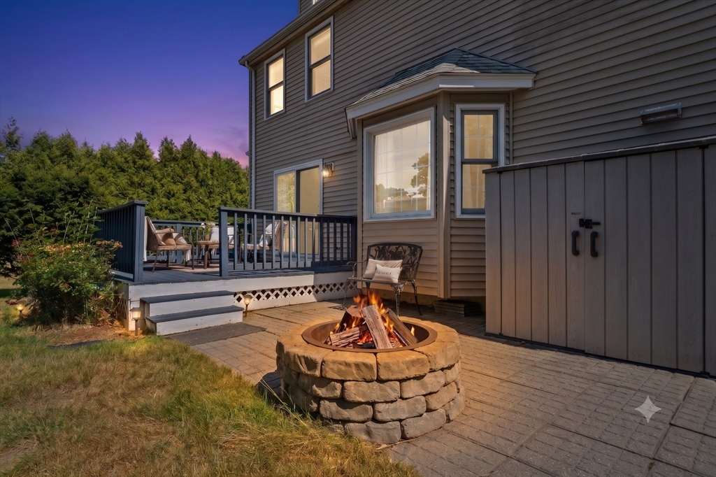 14 Marina Dr