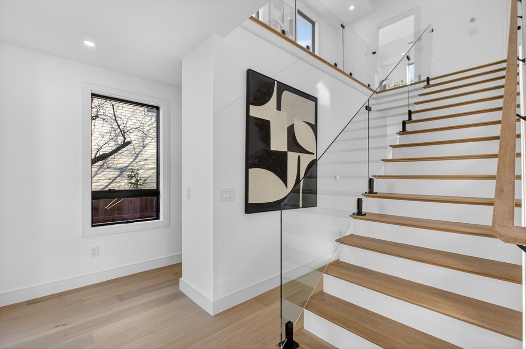 24 Newell St