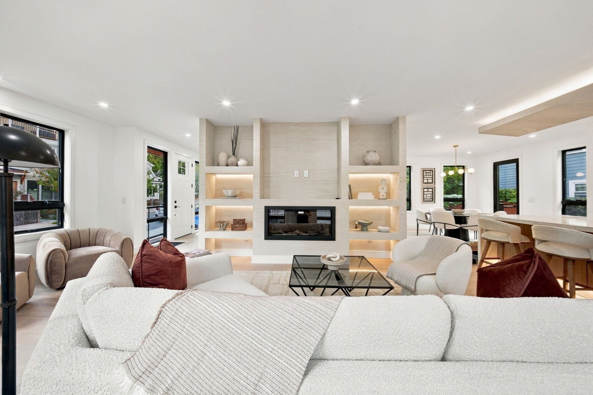 24 Newell St