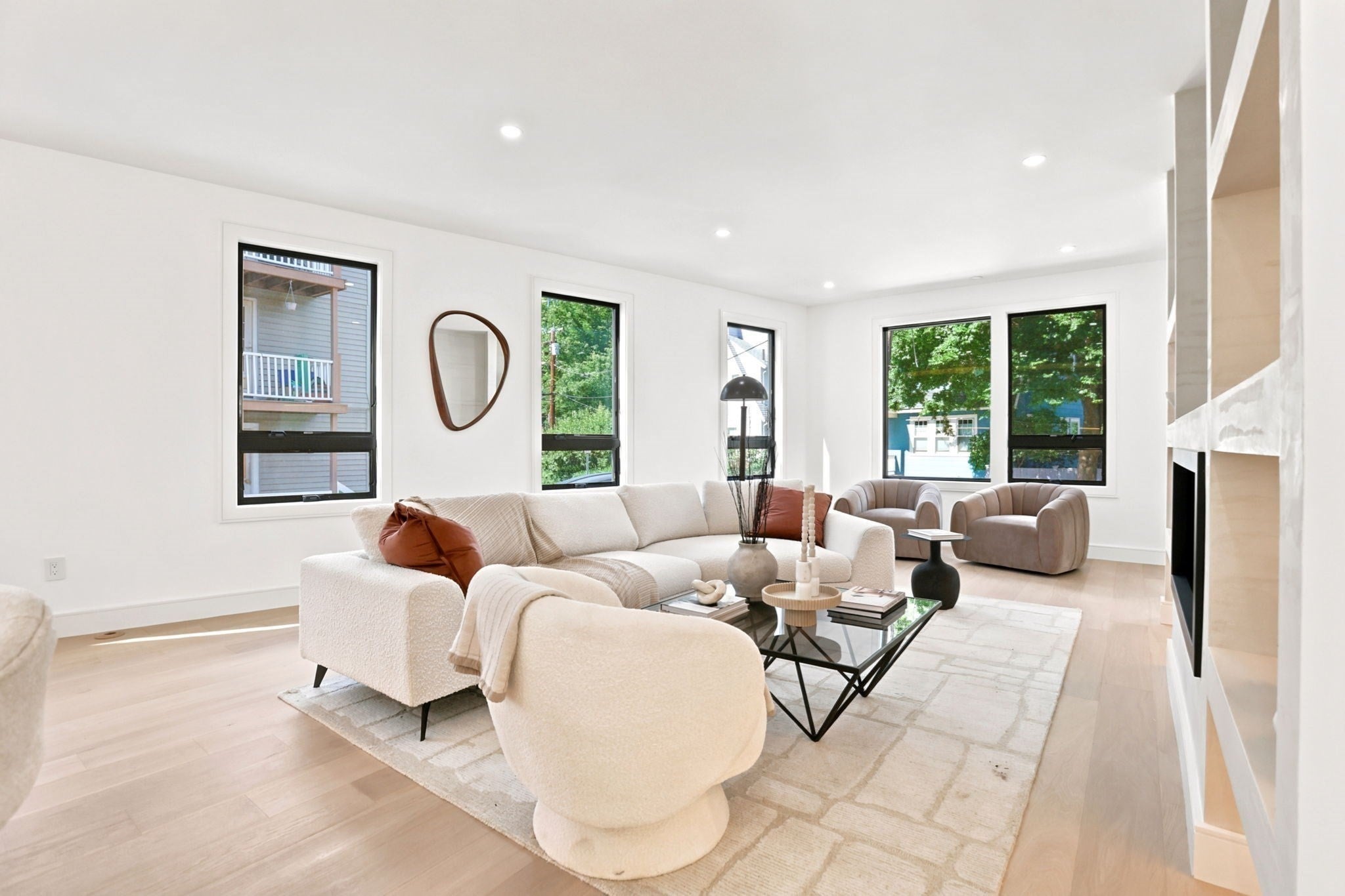 24 Newell St