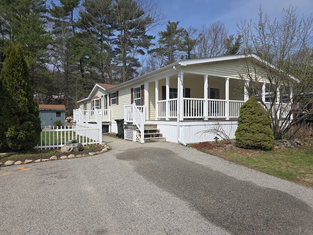 14 Medallion Rd