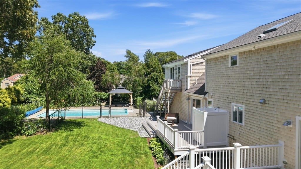 10 Old Colony Way