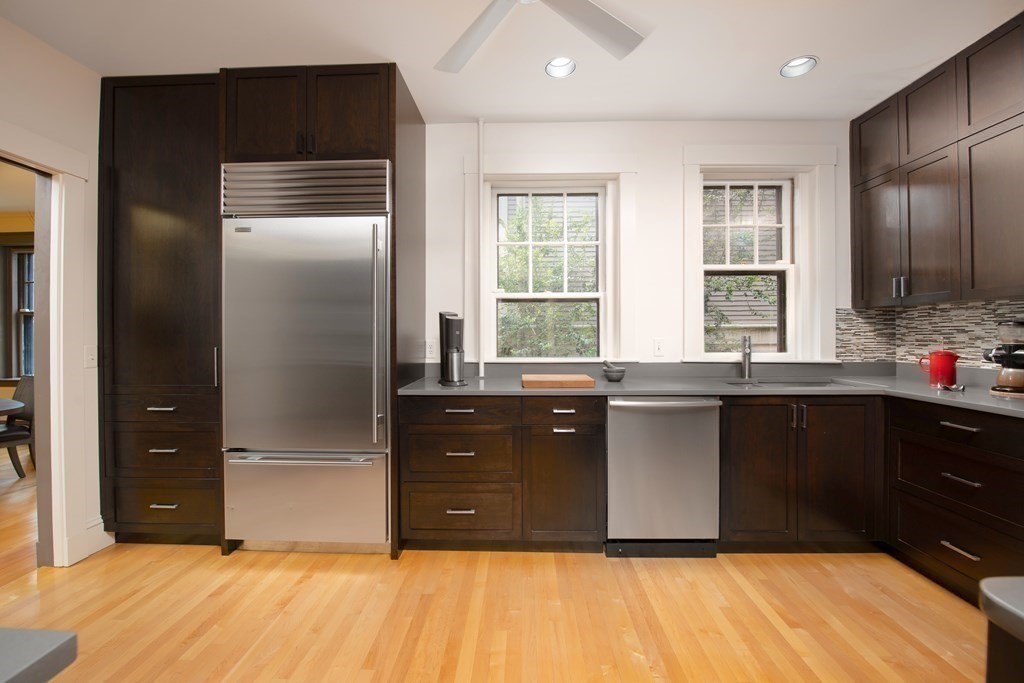 31 Linnaean St 2