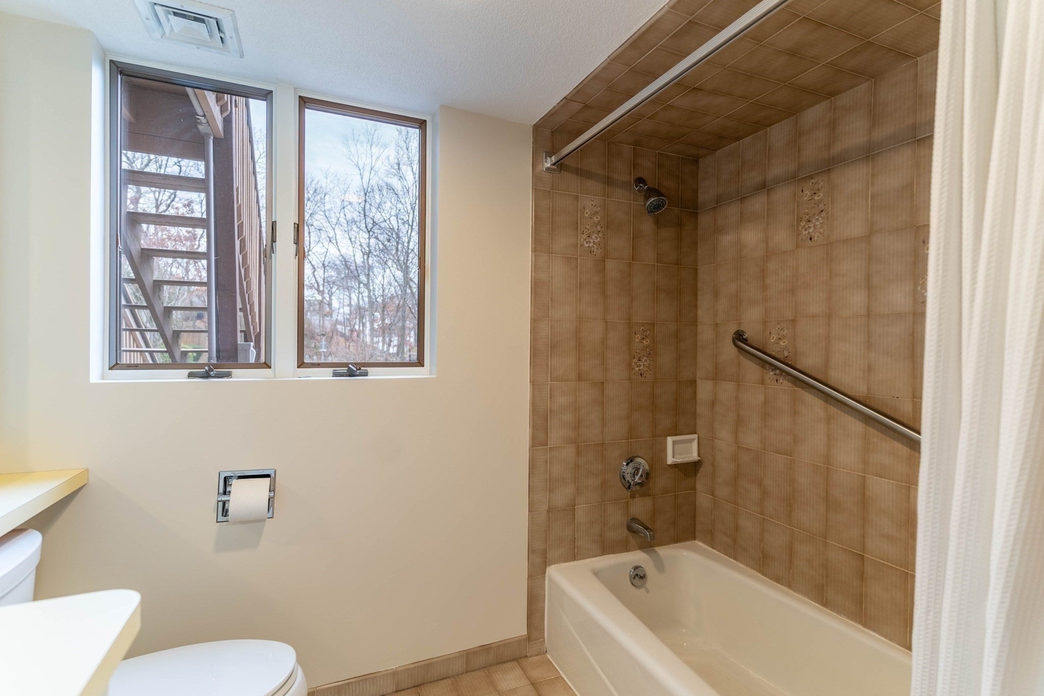 112 Cedar St N RD, Medford, MA, 112 Cedar St N RD, Medford, MA Photo #15