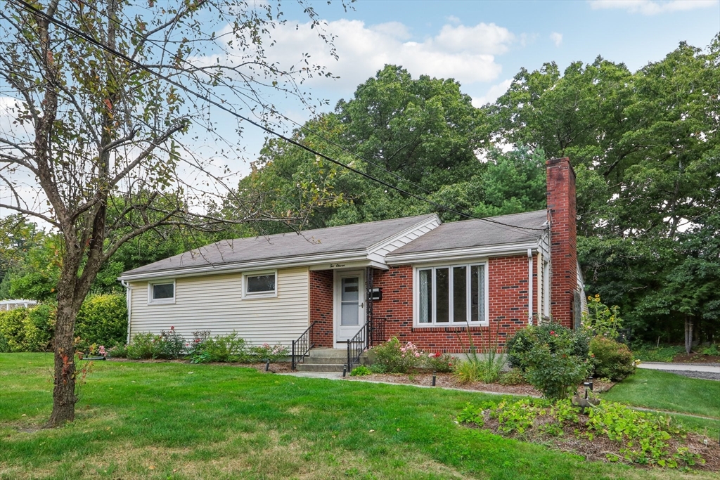 211 Manning St