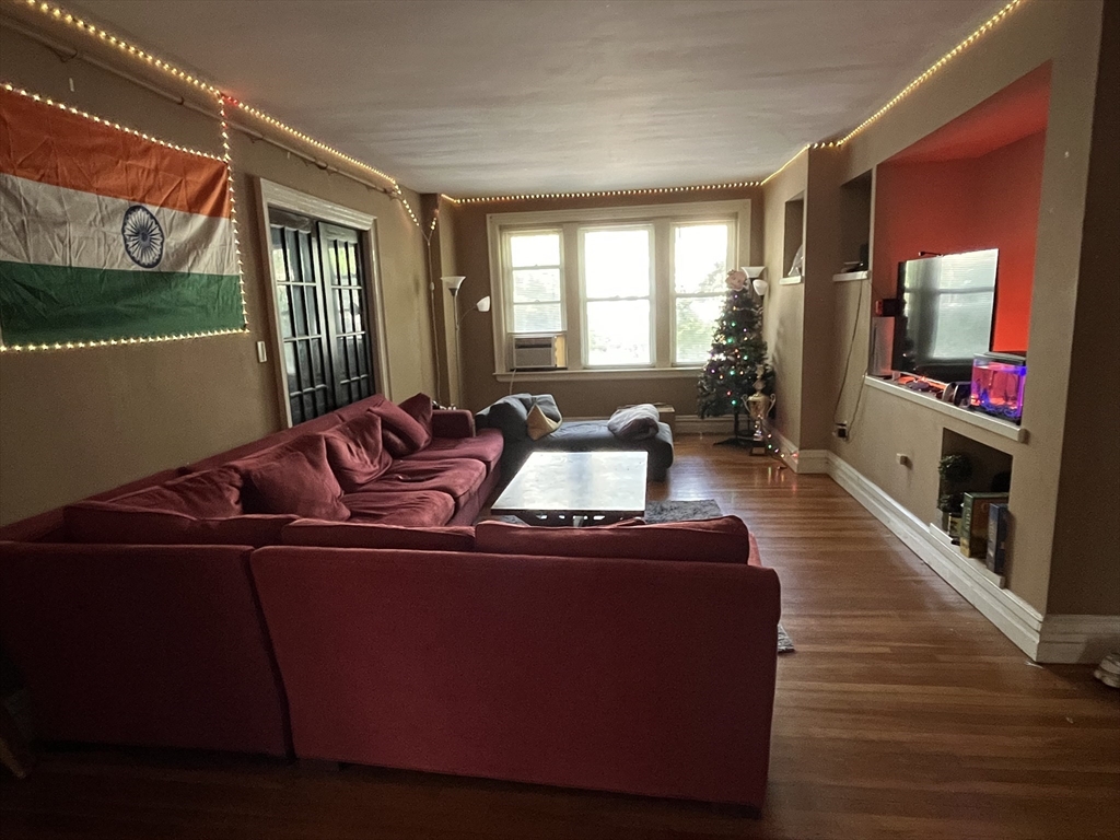 317 Saint Paul Street 1