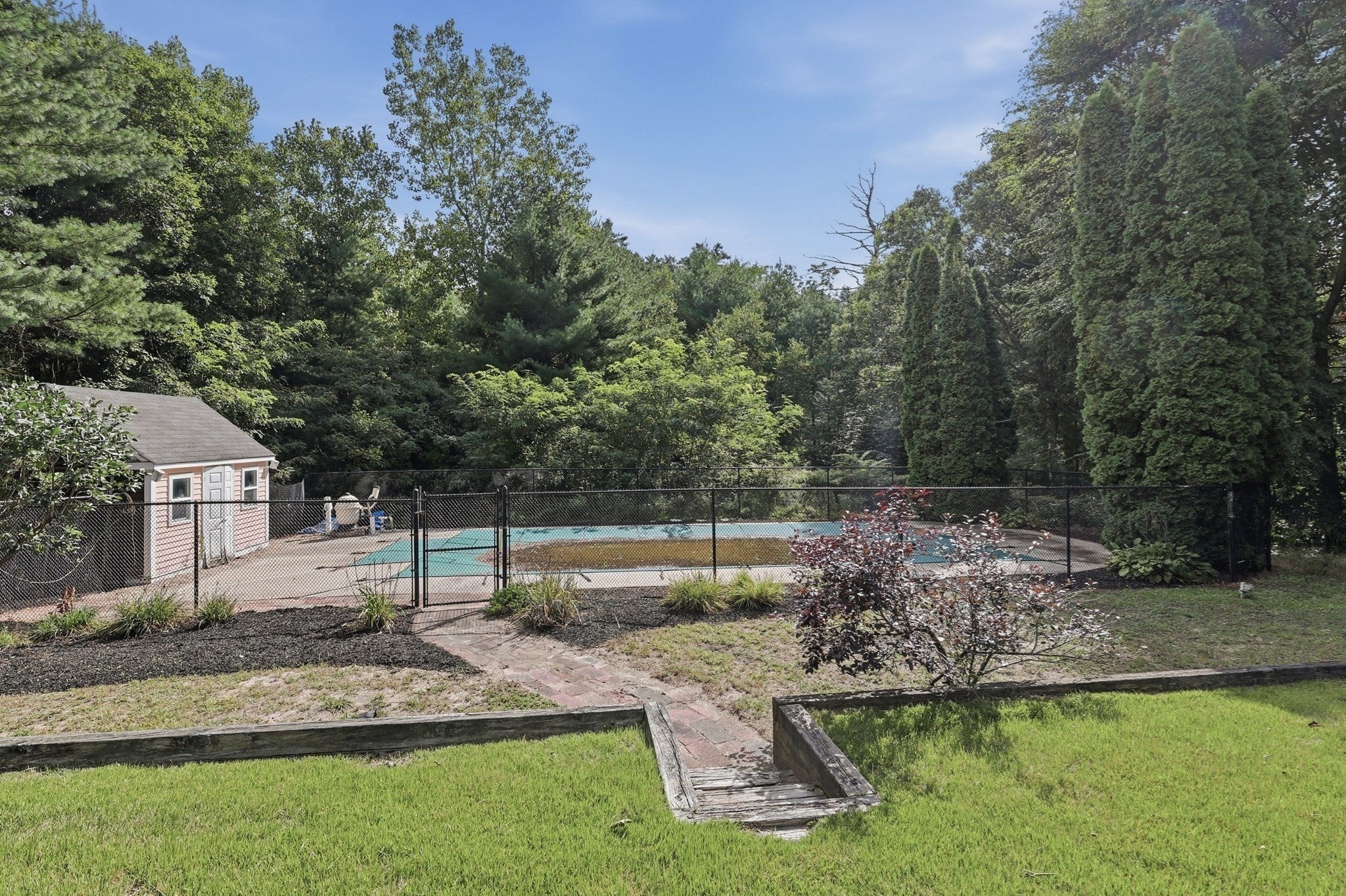 6 Laurel Road, Blackstone, MA Photo #35