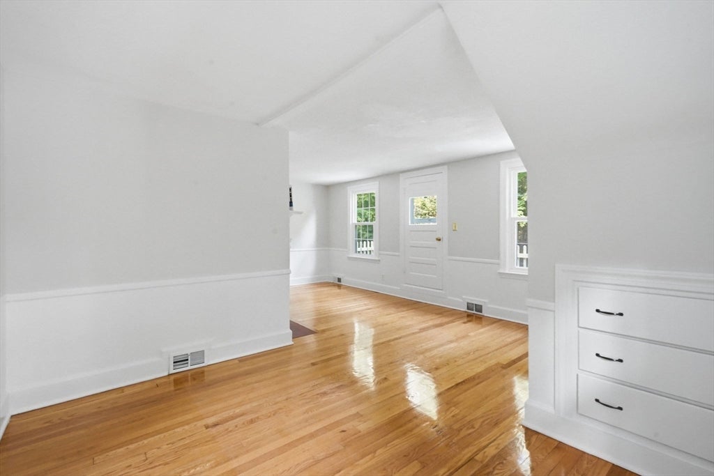 634 Glendale Rd, Wilbraham, MA Photo #33