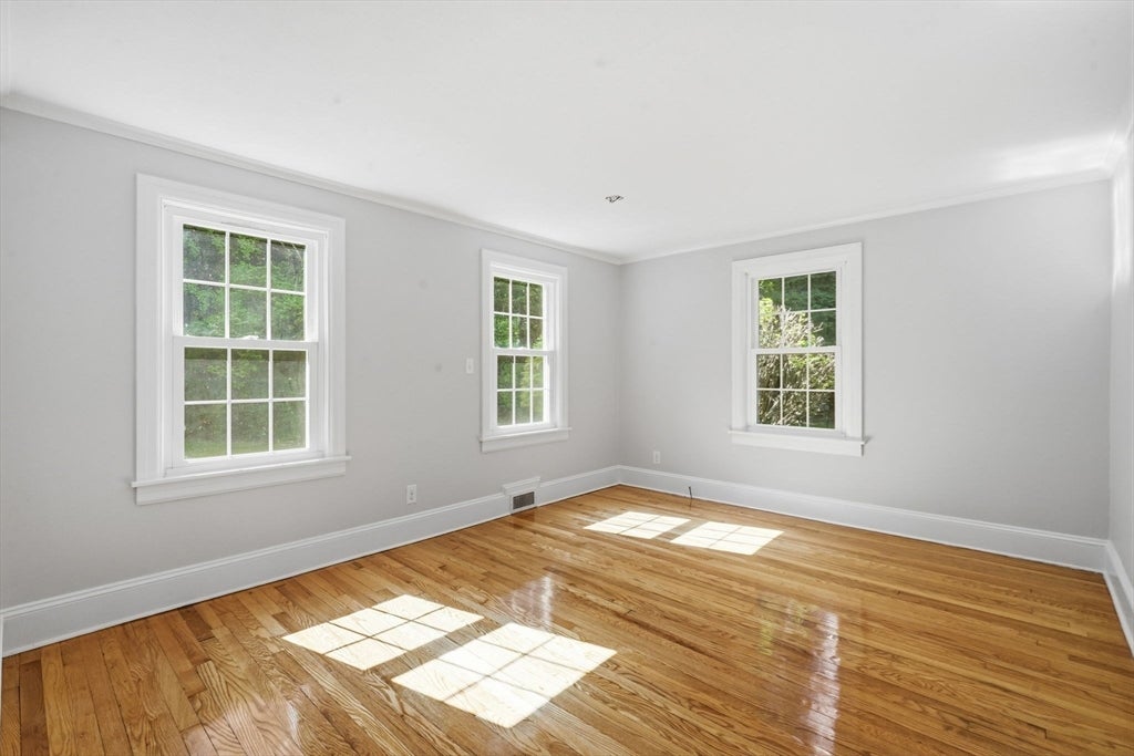 634 Glendale Rd, Wilbraham, MA Photo #23