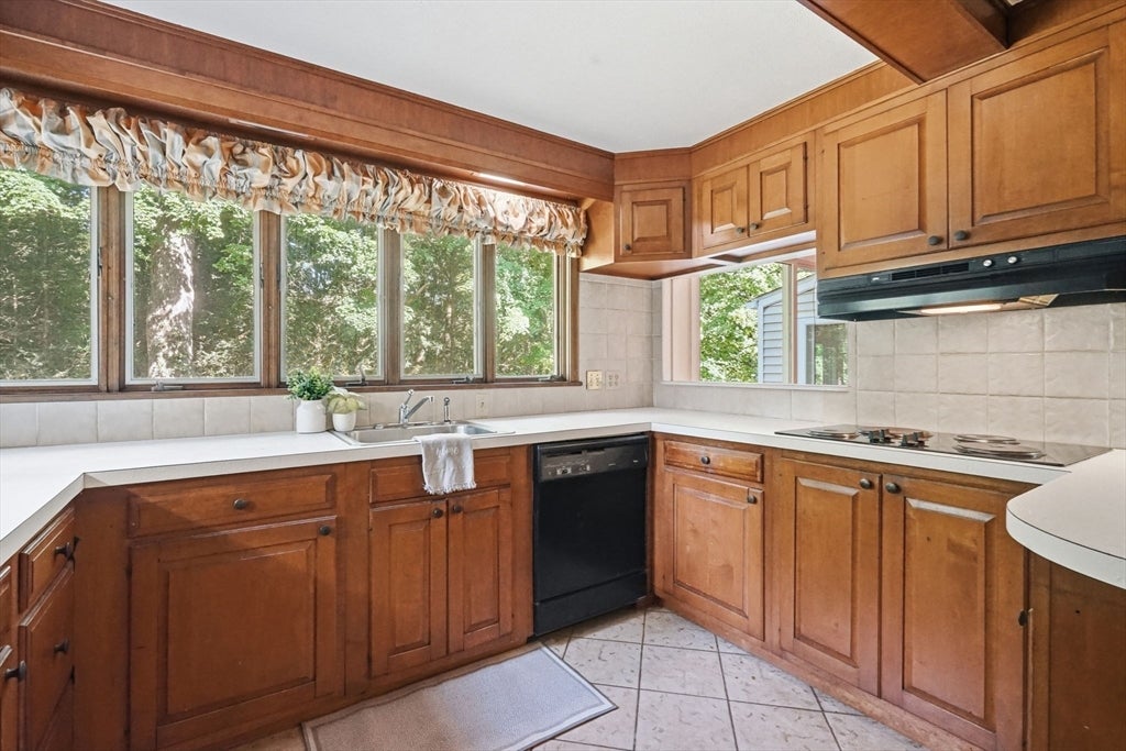 634 Glendale Rd, Wilbraham, MA Photo #14