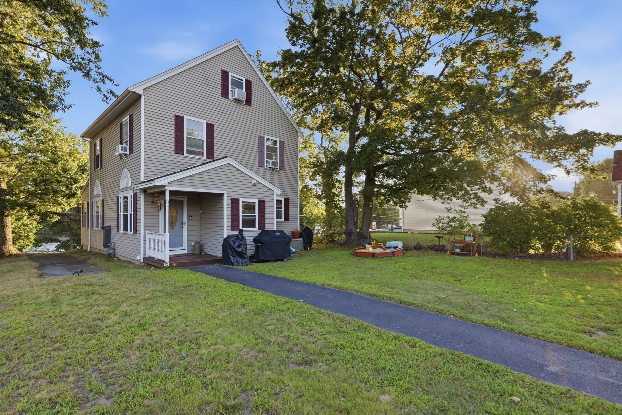648 Merrimack Ave