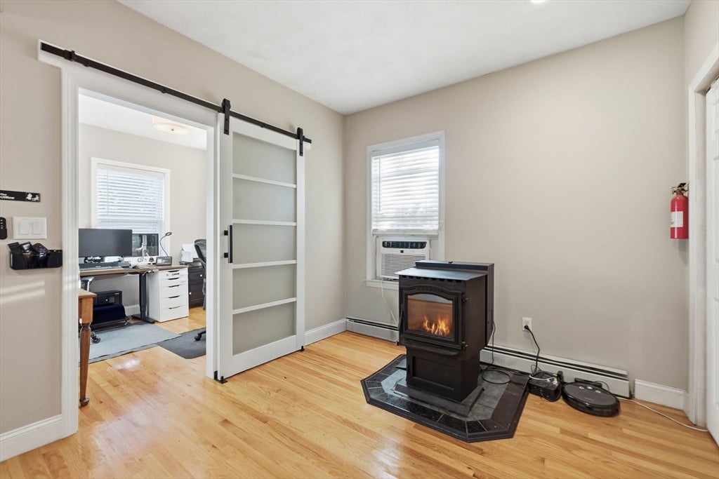 648 Merrimack Ave, Dracut, MA Photo #7