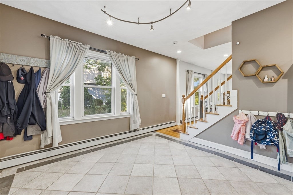 648 Merrimack Ave, Dracut, MA Photo #15