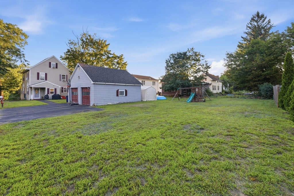 648 Merrimack Ave, Dracut, MA Photo #32