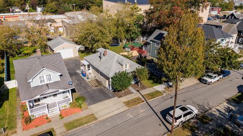 81 Sylvia St New Bedford MA 02745